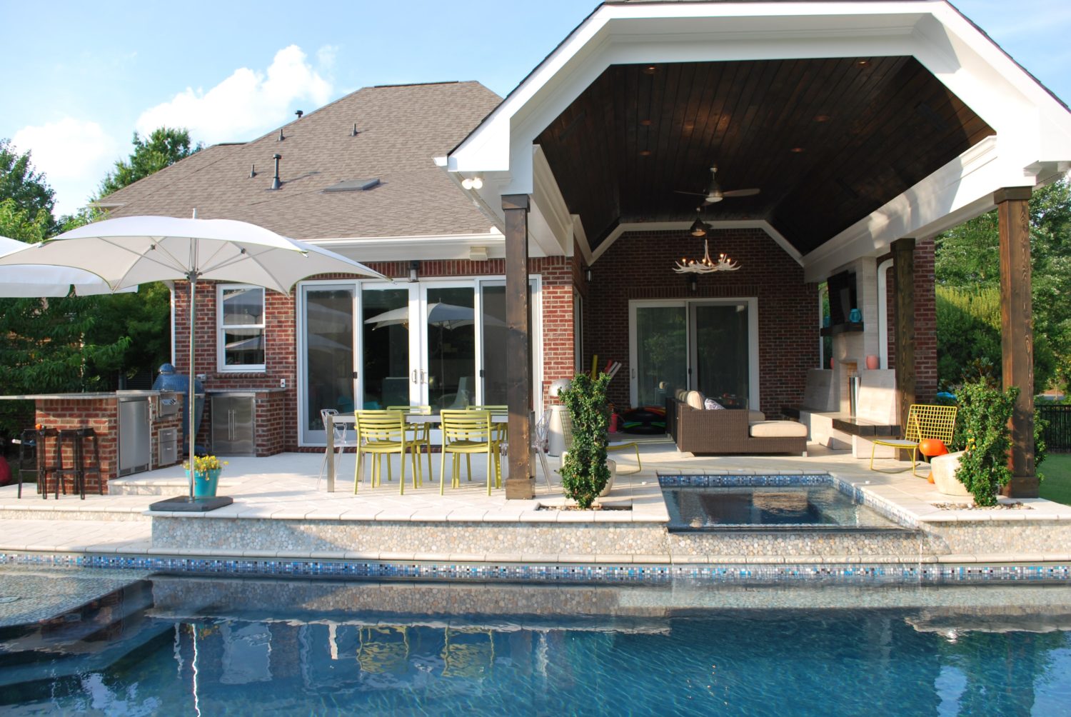 How to Use Hardscapes to Beautify Your Yard